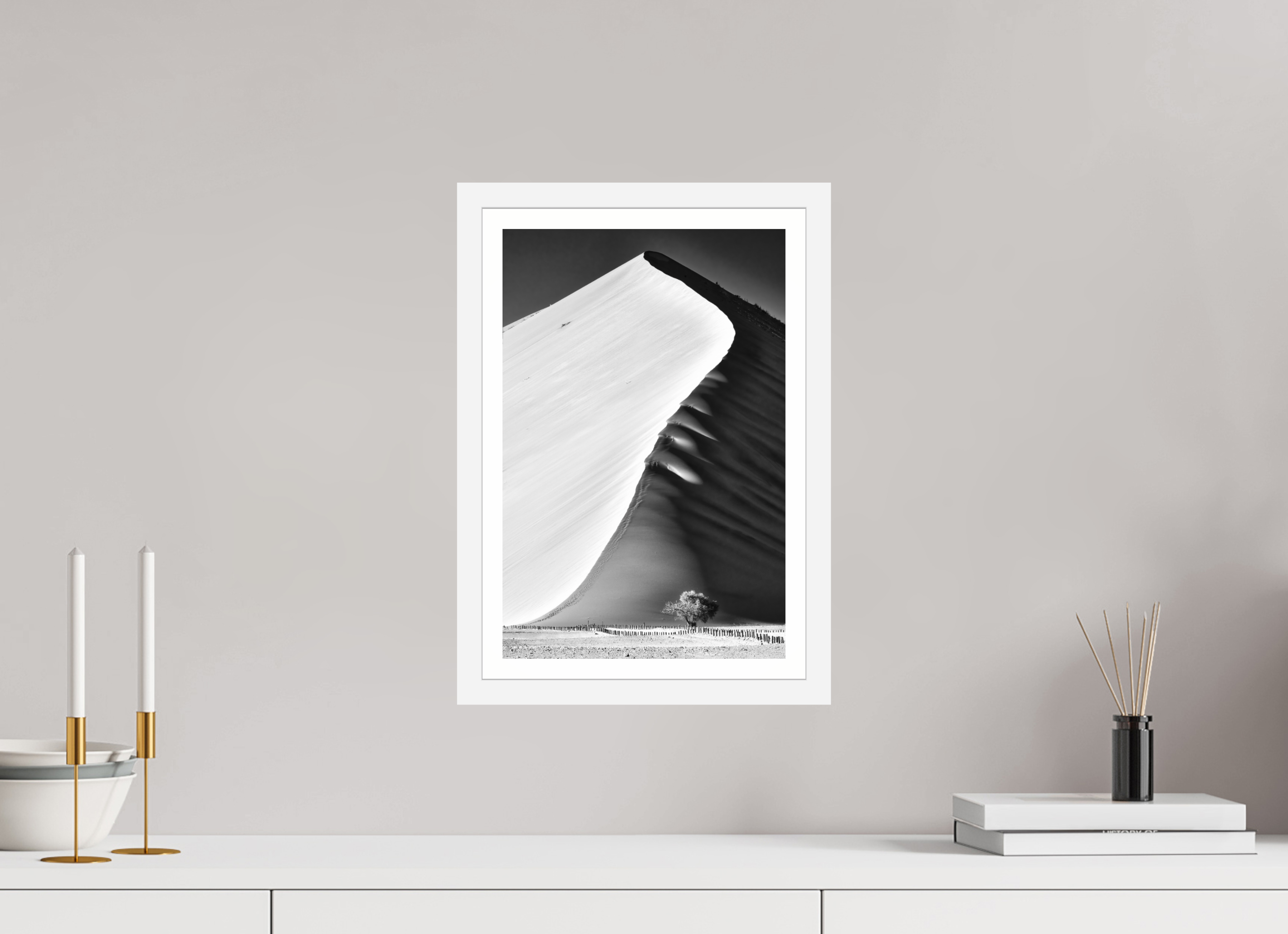 10 x 15″, S+M White Frame + Border THE EDGE