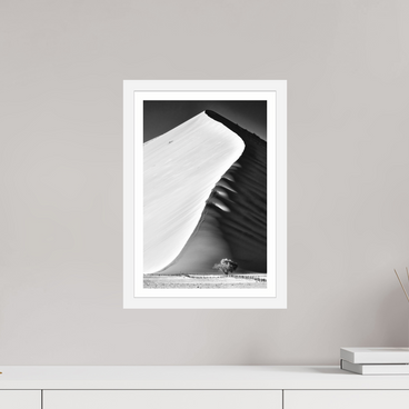 10 x 15″, S+M White Frame + Border THE EDGE