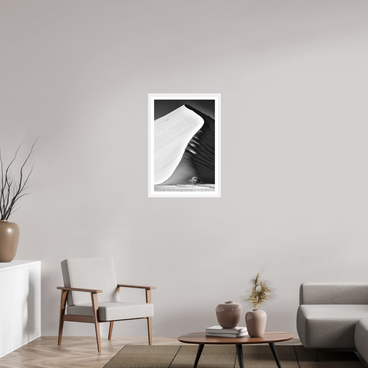 20 x 30″, L+XL White Frame + Border THE EDGE
