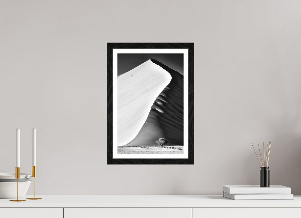 10 x 15″, S+M Black Frame + border THE EDGE