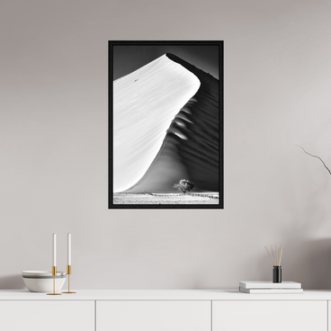 20 x 30″, Med + Lrg Black Floater Frame The Edge