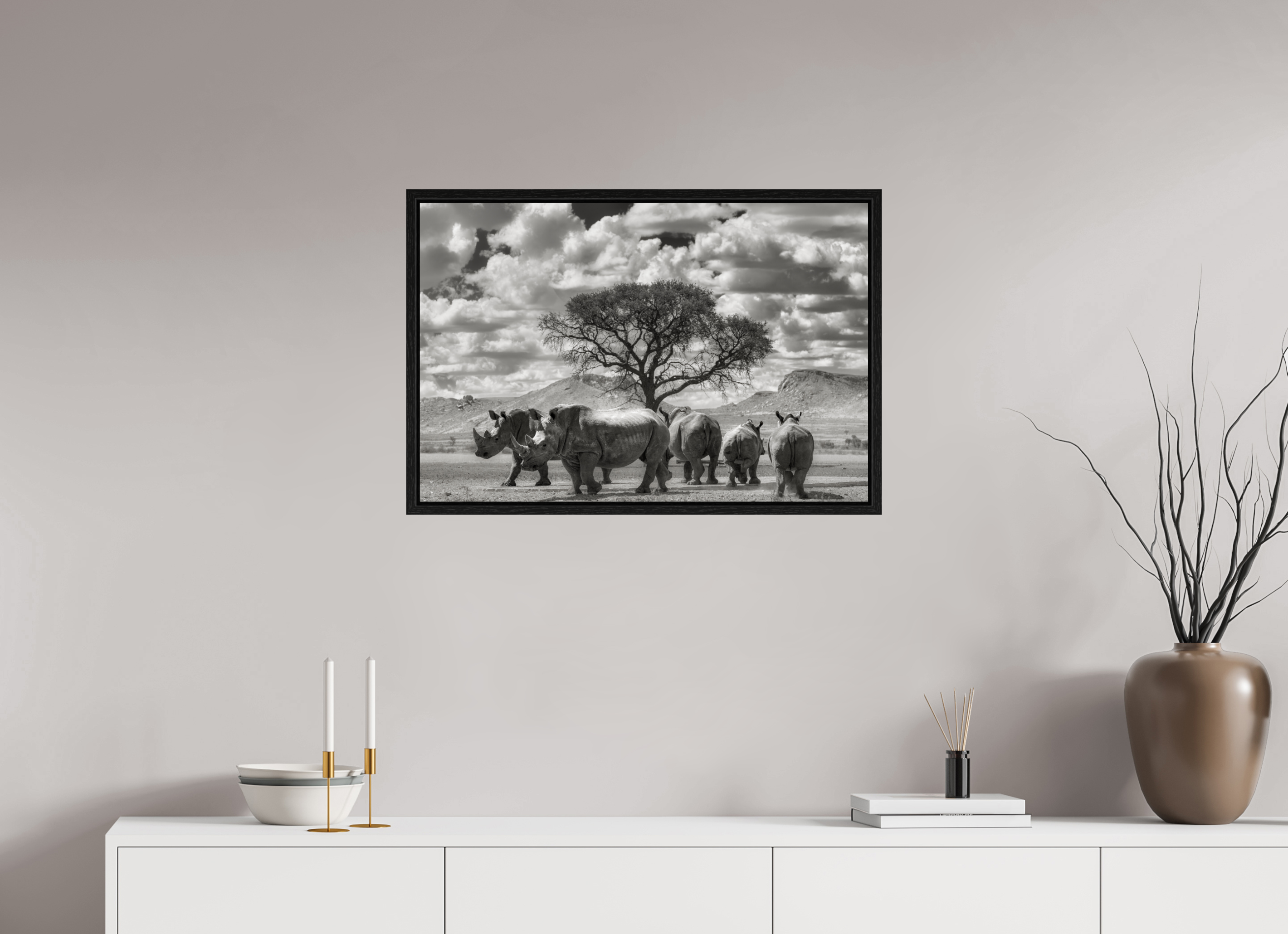 30 x 20″, L+XL Black Floater Frame Perfectly Still