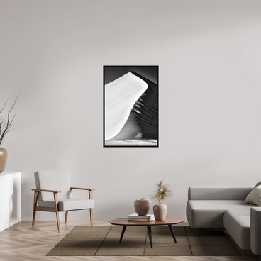 30 x 45″, Med + Lrg Black Floater Frame The Edge